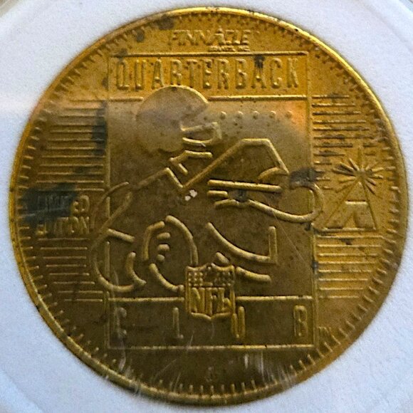 Eric Kramer #12 Chicago Bears 1996 Pinnacle QB Club NFL Vintage Coin - Picture 4 of 4